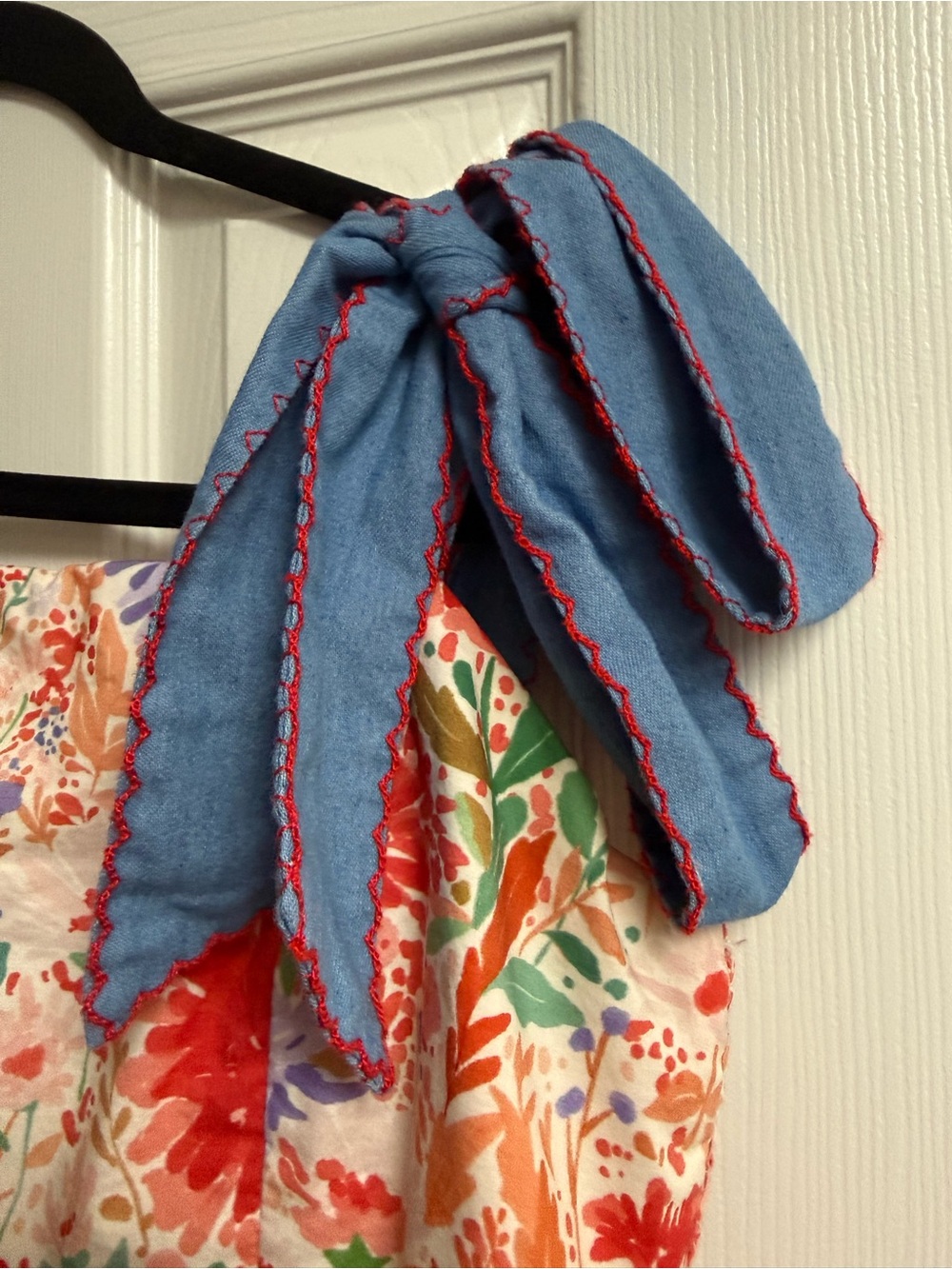 entro Floral Tie-Shoulder Sundress in Red, Blue, Green on Cream - Picture 2 of 3